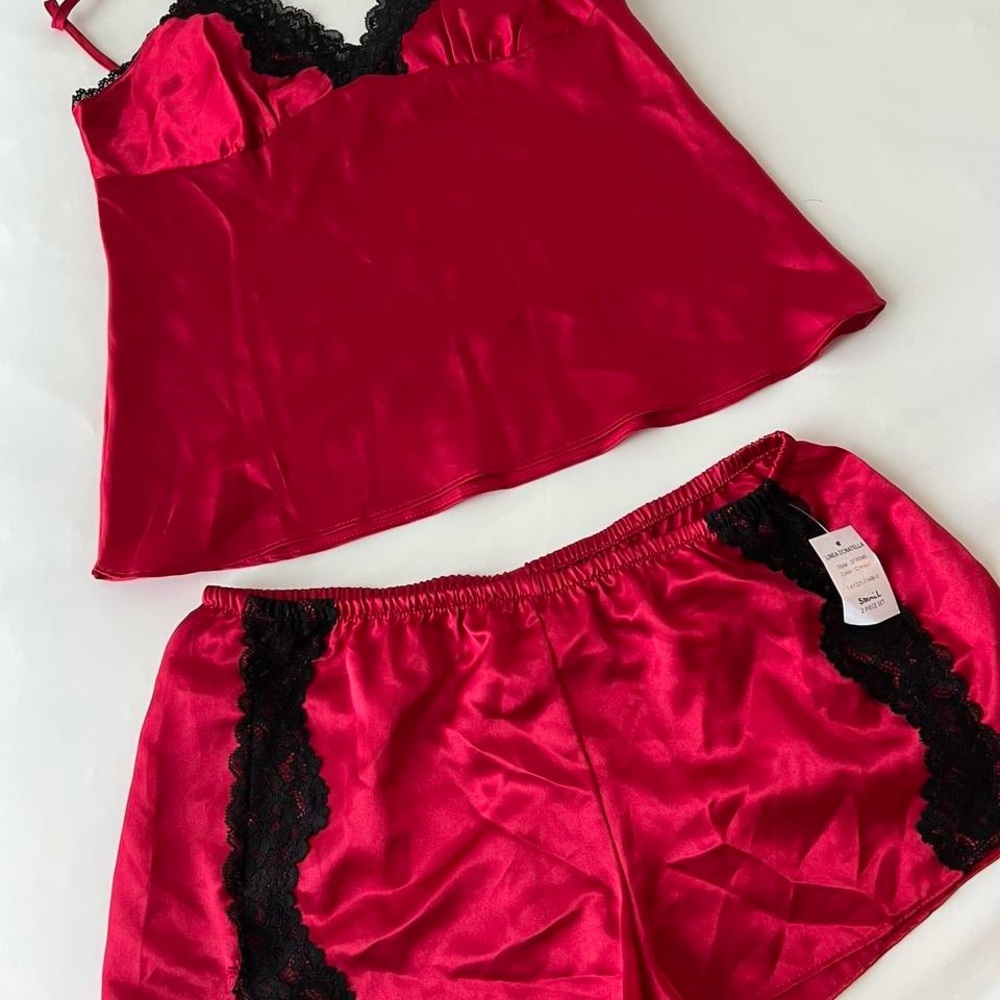 Red lace sleep set - Picture 3 of 5